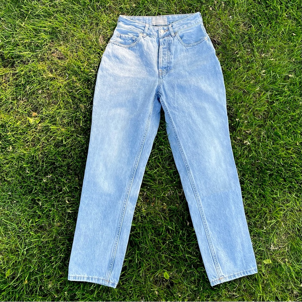 EVERLANE CURVY 90s CHEEKY STRAIGHT JEAN